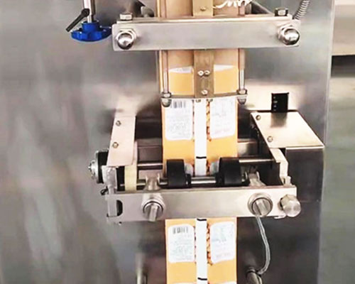 DXD-500-Liquid-Packaging-Machine.9.jpg