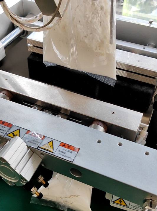 HK-Vertical-Powder-Packaging-Machine.6.jpg